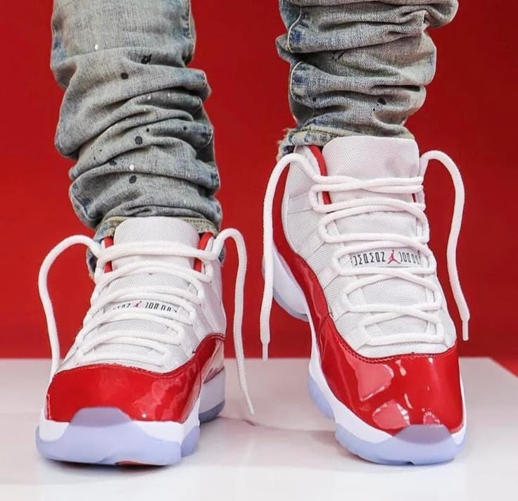 Air Jordan 11 "Cherry 2022" sneakers